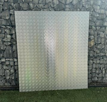 nieuwe aluminium traanplaat 150 cm x 134 cm 2/3,5 mm