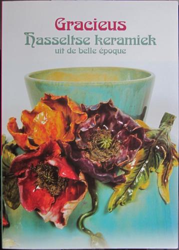 GRACIEUS Hasseltse keramiek uit de belle epoque  beschikbaar voor biedingen