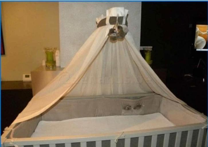 Tweeling babypark quax met toebehoren, Kinderen en Baby's, Babyparken, Zo goed als nieuw, Wieltjes, Ophalen