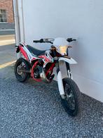 Beta rr 50 track, Fietsen en Brommers, Brommers | Crossbrommers, Overige merken, 6 versnellingen, Ophalen of Verzenden, Zo goed als nieuw