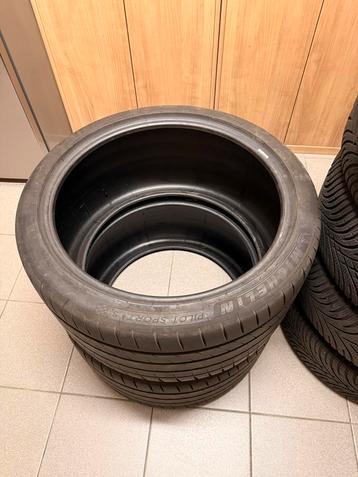 2x Michelin Zomerbanden 305/30/20 beschikbaar voor biedingen