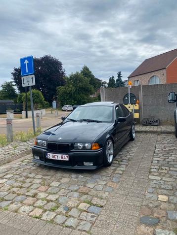 Bmw e36 318is, Achat, 4 portes, Berline, Particulier