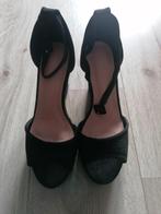 Hakken, Ophalen, Schoenen met lage hakken, Zwart, Zo goed als nieuw