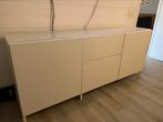 Dressoir IKEA met glazen blad, Huis en Inrichting, Kasten | Dressoirs, Ophalen, Zo goed als nieuw