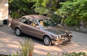 Bmw E30 320i Coupe 78.265km Nieuwstaat, Auto's, Beige, 95 kW, Handgeschakeld, Particulier