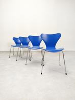 4 butterfly stoelen - Arne Jacobsen - Fritz Hansen - blauw, Huis en Inrichting, Stoelen, Blauw, Ophalen of Verzenden, Zo goed als nieuw