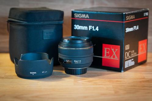 Sigma 30mm F1.4 Nikon F, Audio, Tv en Foto, Foto | Lenzen en Objectieven, Zo goed als nieuw, Ophalen