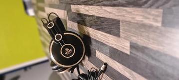 Devine PRO 5000 hoofdtelefoon- zo goed als nieuw beschikbaar voor biedingen