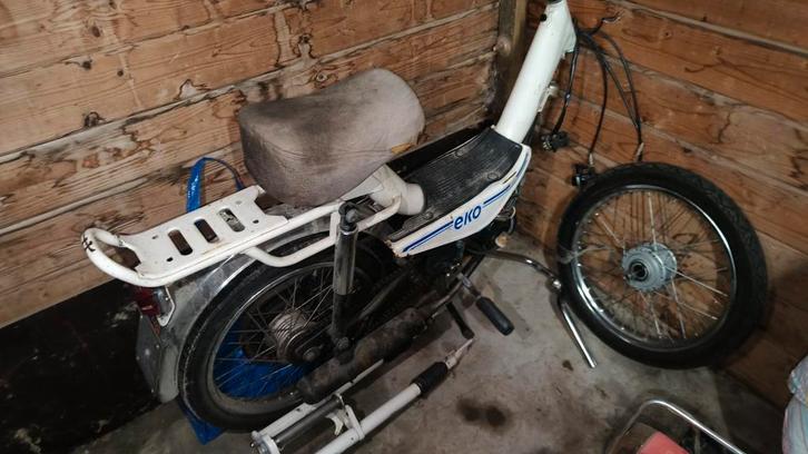 Suzuki tvs eko, Fietsen en Brommers, Brommers | Oldtimers, Ophalen of Verzenden