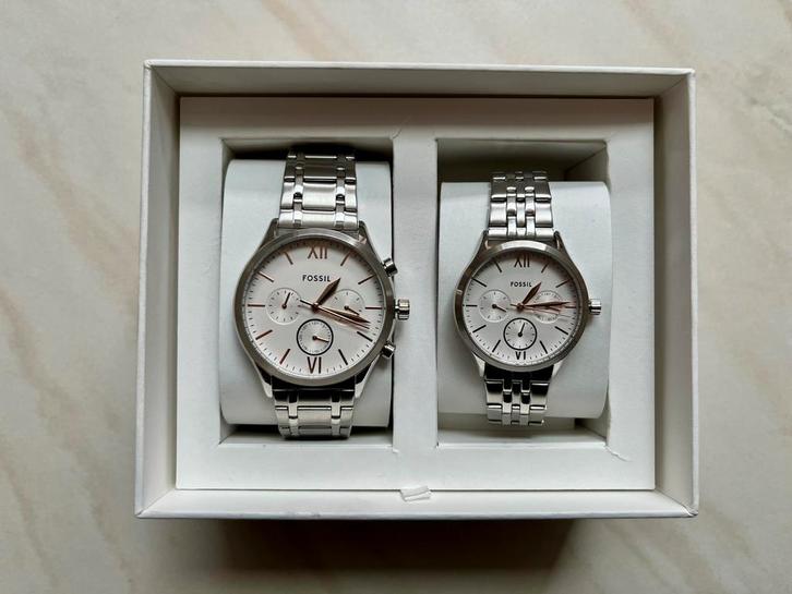 Coffret montres Fossil, Bijoux, Sacs & Beauté, Montres | Femmes, Comme neuf, Montre-bracelet, Fossil, Acier, Acier, Enlèvement ou Envoi