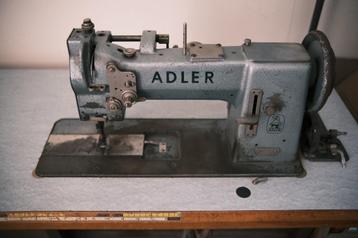 Adler 67-73 Industriële naaimachine 3-weg transport beschikbaar voor biedingen