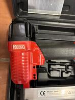Nietjesmachine Roda model 5040, Ophalen