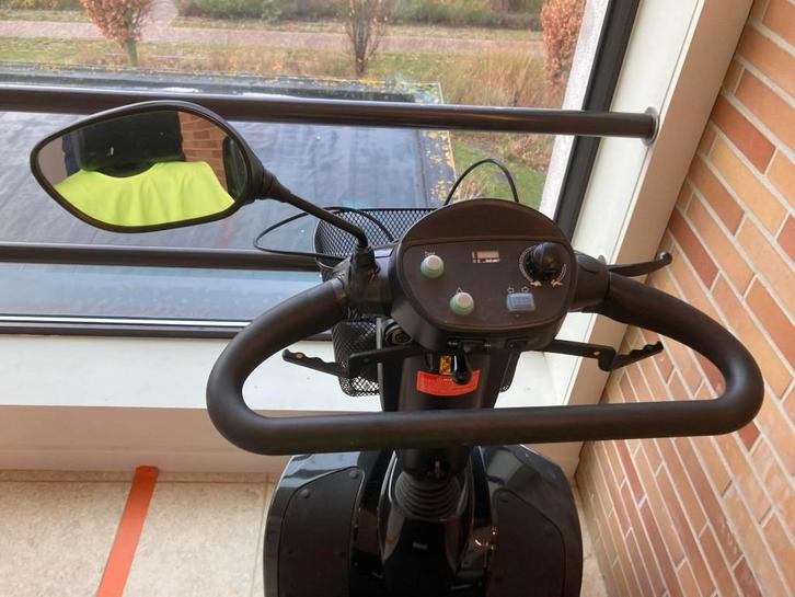 ELEKTRISCHE SCOOTER, Diversen, Brommobielen en Scootmobielen, Gebruikt, Overige merken, 26 t/m 35 km, 11 t/m 15 km/u, Ophalen