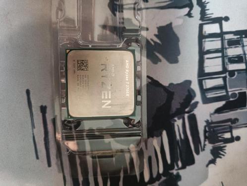 AMD RYZEN 7 2700X, Computers en Software, Processors, Zo goed als nieuw, Ophalen of Verzenden