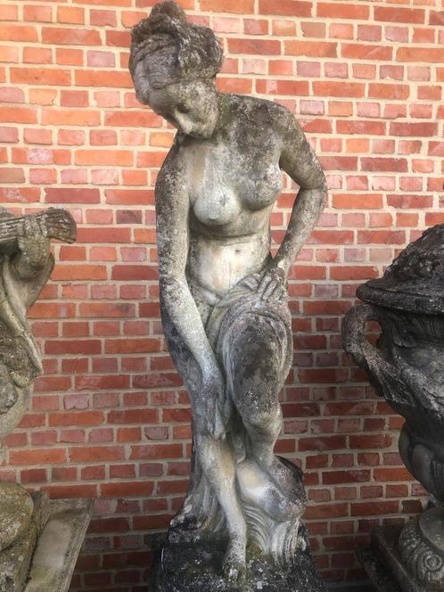 Mooi verweerd Tuinbeeld vrouw, Tuin en Terras, Tuinbeelden, Ophalen