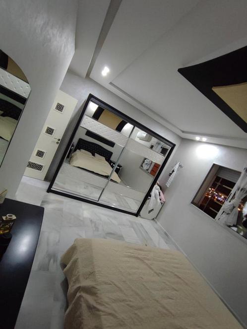 Appartement 3 chambres à Tanger / Marjane / résidence secur, Immo, Appartementen en Studio's te huur