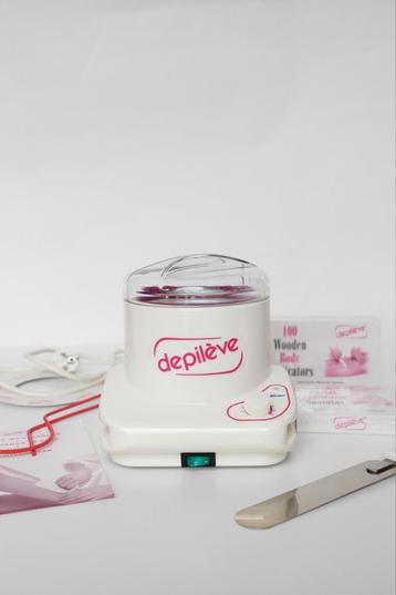Wax warmer  + accessoires  beschikbaar voor biedingen