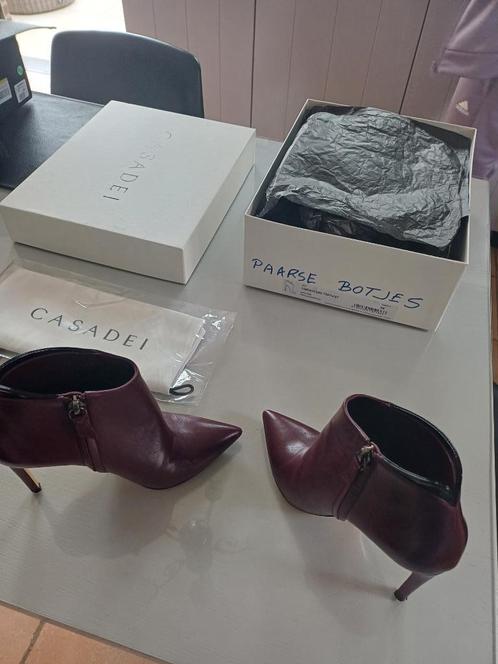 hoge enkellaarsjes- CASADEI, Vêtements | Femmes, Chaussures, Comme neuf, Boots et Botinnes, Rouge, Enlèvement ou Envoi