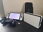 Nintendo switch oled met toebehoren + extra’s, Games en Spelcomputers, Ophalen, Zo goed als nieuw