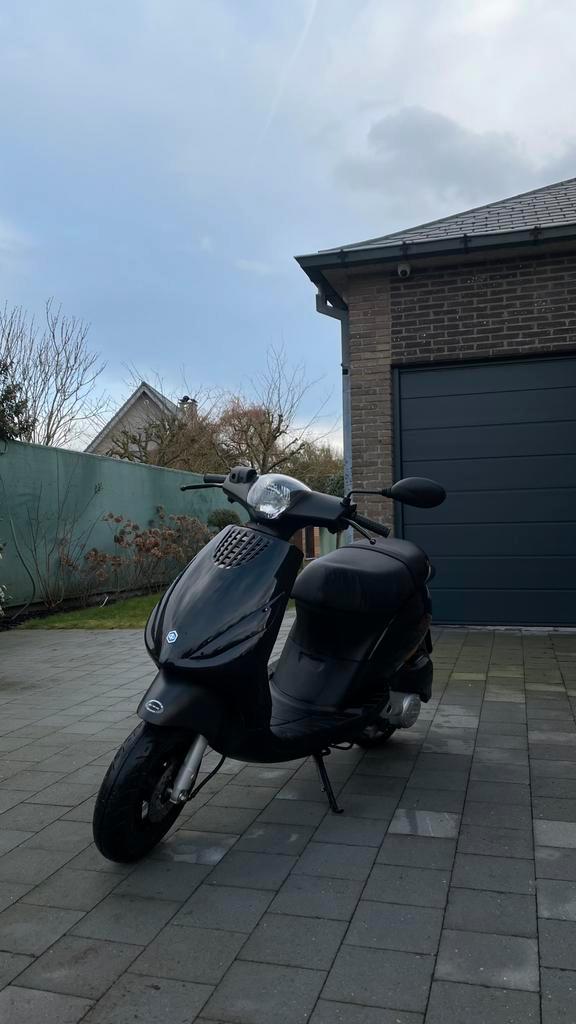 Piaggio zip Iget, Vélos & Vélomoteurs, Scooters | Piaggio, Comme neuf, Zip, Classe A (25 km/h), Essence, Enlèvement