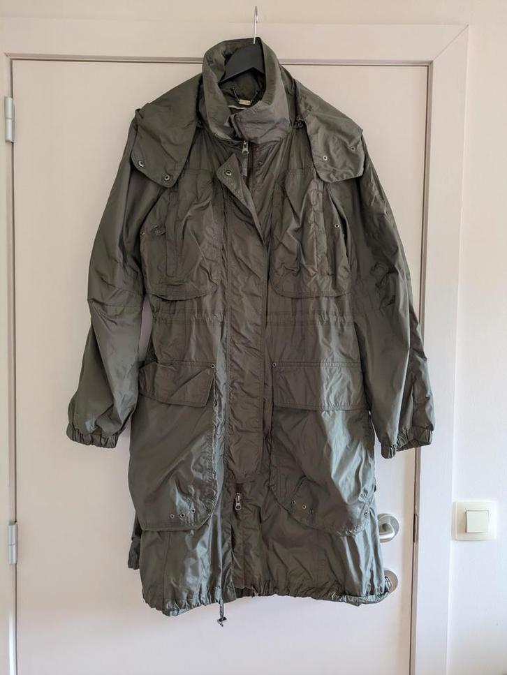 Lange kaki kleurige regenjas, Kleding | Dames, Jassen | Winter, Zo goed als nieuw, Maat 38/40 (M), Overige kleuren, Ophalen