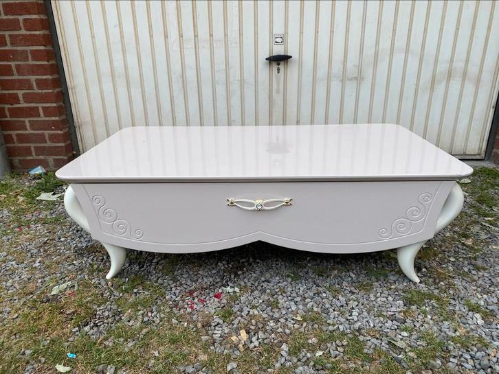 Table de salon blanc laqué avec tiroir tres bon etat 150€, Maison & Meubles, Tables | Tables de salon, Comme neuf, Enlèvement