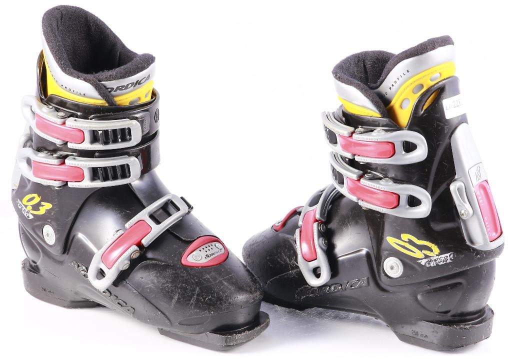 Chaussures de ski 33 34 EU pour enfants NORDICA SUPER 0.3, Carving, Enlèvement ou Envoi, Utilisé, Nordica