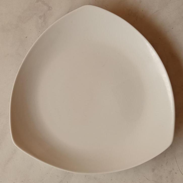 YONG porseleinen schaaltjes, 3 stuks, Huis en Inrichting, Woonaccessoires | Schalen en Manden, Zo goed als nieuw, Schaal, Overige vormen