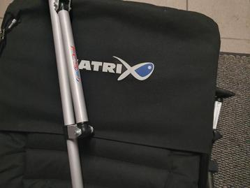 Matrix-feederstoel en aluminium arm (nieuw) beschikbaar voor biedingen