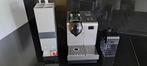 DeLonghi Nespresso Lattissima, Elektronische apparatuur, Koffiezetapparaten, Ophalen, Koffiepads en cups, Koffiemachine, Zo goed als nieuw