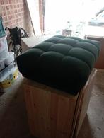 Fluweel groene poef, Huis en Inrichting, Ophalen, Gebruikt, Vierkant, Scandinavisch