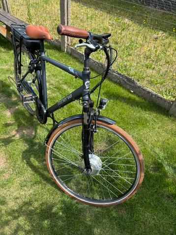 Elektrische herenfiets 5 maand oud beschikbaar voor biedingen
