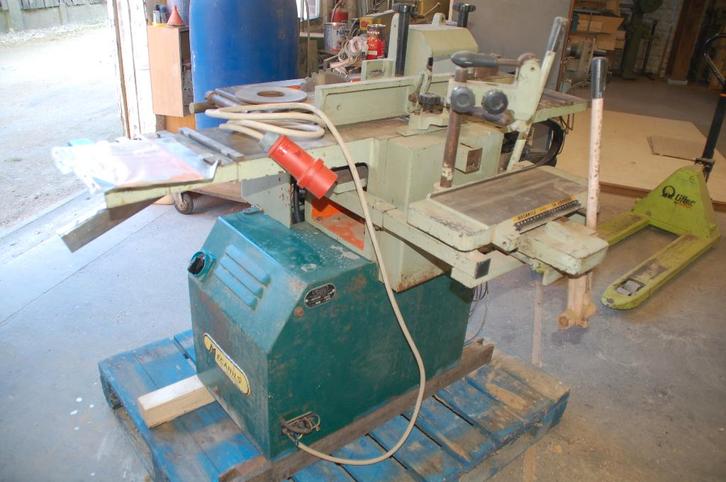 machine à bois, Articles professionnels, Machines & Construction | Travail du bois, Enlèvement