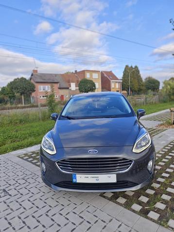 Ford fiesta 1.0 ecoboost titanium automaat onderhoudsboek beschikbaar voor biedingen