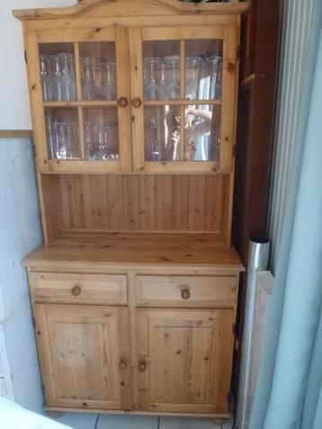 vitrinekast van massief grenen H 197 cm B 96 cm D 44 cm beschikbaar voor biedingen