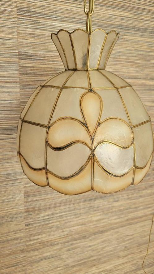 VINTAGE HANGLAMP IN PARELMOER, Antiek en Kunst, Curiosa en Brocante, Ophalen of Verzenden
