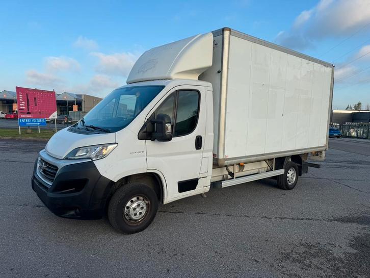 Fiat Ducato 2.3 Jtd 2020 Euro 6 * Doos 20 meter * C.T OK*, Auto's, Bestelwagens en Lichte vracht, Bedrijf, Te koop, ABS, Airbags