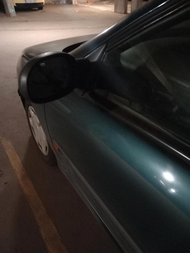 Renault laguna 2.0l i Oldtimer!, Autos, Renault, Particulier, Laguna, Airbags, Radio, Essence, 5 portes, Boîte manuelle, Vert