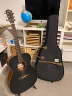 Guitare acoustique valeur 350€ avec sacoche et accordeur, Musique & Instruments, Comme neuf
