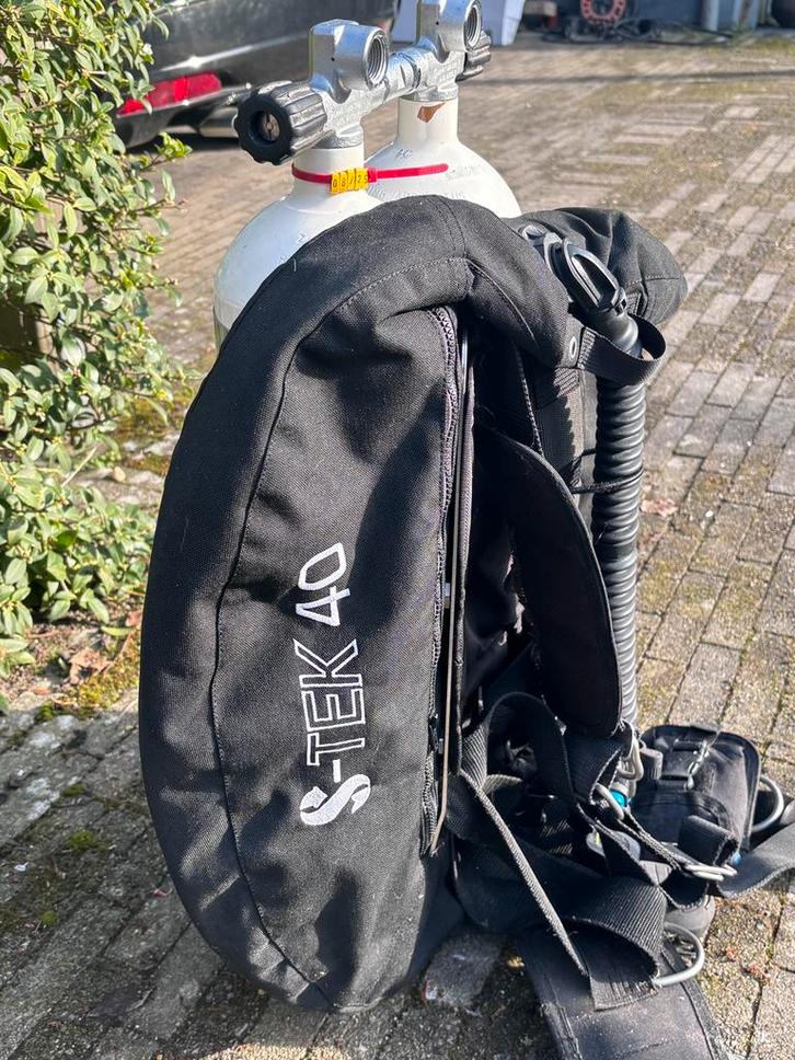 Wing scubapro met een dubbele 7liter 300 bar, Watersport en Boten, Duiken, Zo goed als nieuw, Duikpak, Ophalen