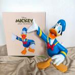 Donald Duck Disney Beeld 50cm met originele verpakking, Verzamelen, Ophalen of Verzenden, Donald Duck, Zo goed als nieuw, Beeldje of Figuurtje