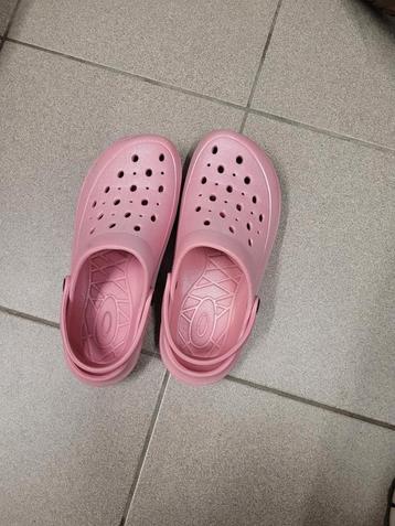 Slippers Model Crocs maat 37 roze - Nieuw