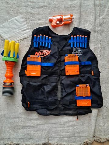 Nerf Vest + 3 Magazijnen + 2 Guns disponible aux enchères