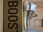 Yeezy Boost 350 V2  'taille 44' ' jamais mise ', Kleding | Heren, Ophalen, Bruin, Nieuw, Sneakers