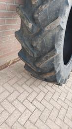 Pirelli 520 70r38 TM700, Zakelijke goederen, Landbouw | Onderdelen | Banden, Velgen en Assen, Ophalen
