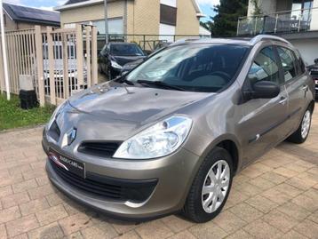 Renault Clio 1.5 dci à partir de 2008, Autos, Argent ou Gris, Achat, 50 kW, Rétroviseurs électriques