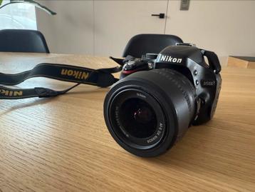 Nikon D5100 + tasje beschikbaar voor biedingen