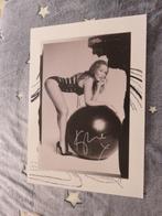 Lithografie Kylie Minogue - Sexercize ball litho - KMO2014, Verzamelen, Muziek, Artiesten en Beroemdheden, Gesigneerd, Foto of Kaart