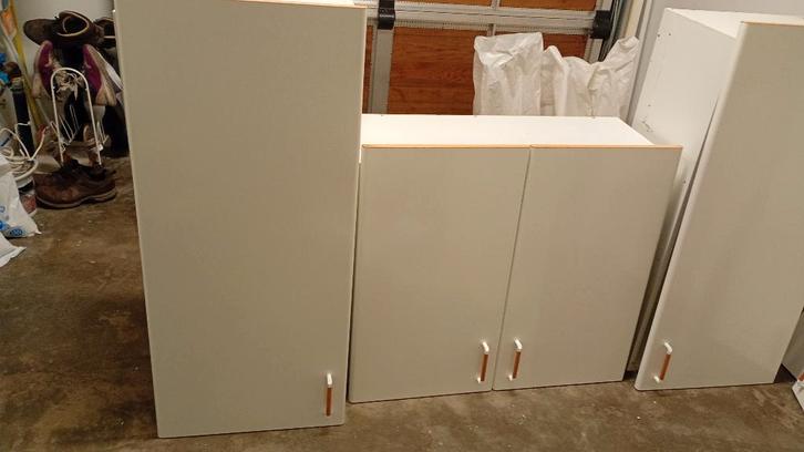 gratis keukenkasten te bekomen, Huis en Inrichting, Keuken | Keukenelementen, Gebruikt, Minder dan 100 cm, 50 tot 100 cm, 25 tot 50 cm