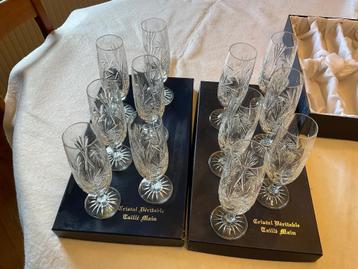 Série de verres et carafes en cristal beschikbaar voor biedingen